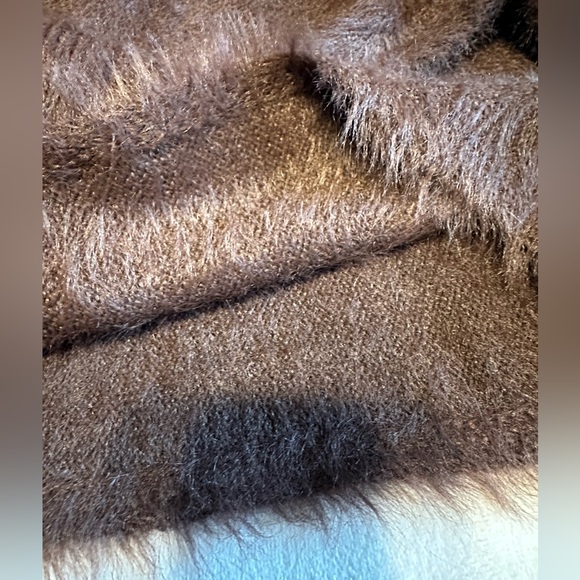 Jessica Simpson Dark Brown Fuzzy Sweater SIZE M - Picture 4 of 7